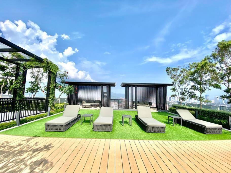 Beacon Executive Suites Джордж Таун Екстериор снимка