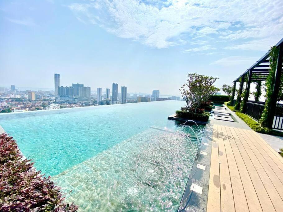 Beacon Executive Suites Джордж Таун Екстериор снимка