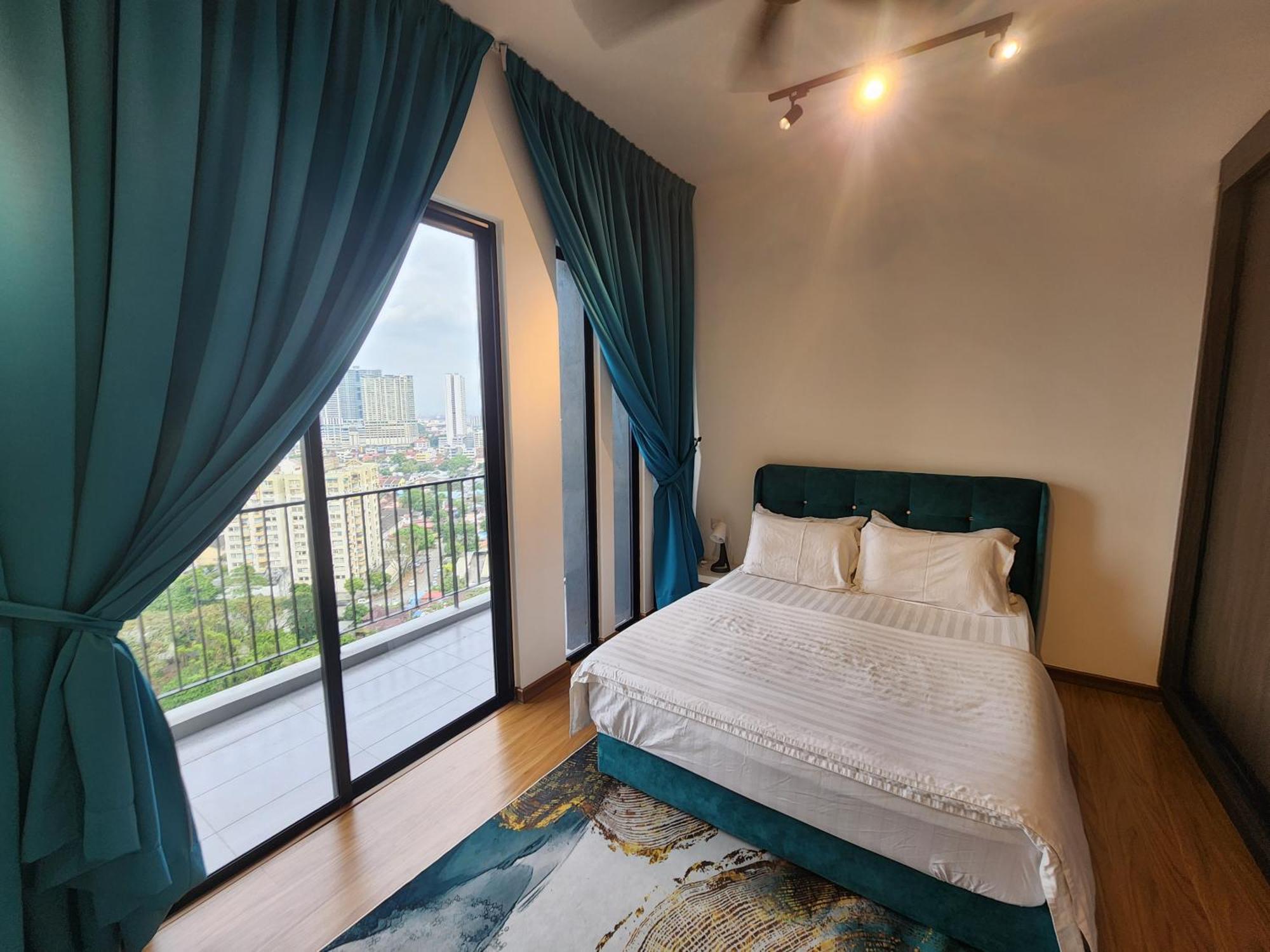 Beacon Executive Suites Джордж Таун Екстериор снимка